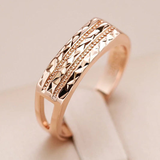 Hollow Glossy Rings for Women Fashion